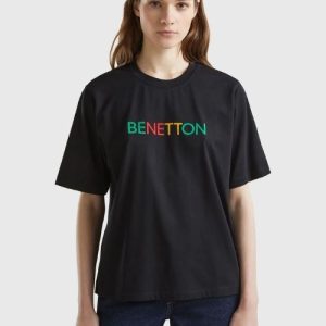 Women's round neck short sleeve T-shirt with Benetton print